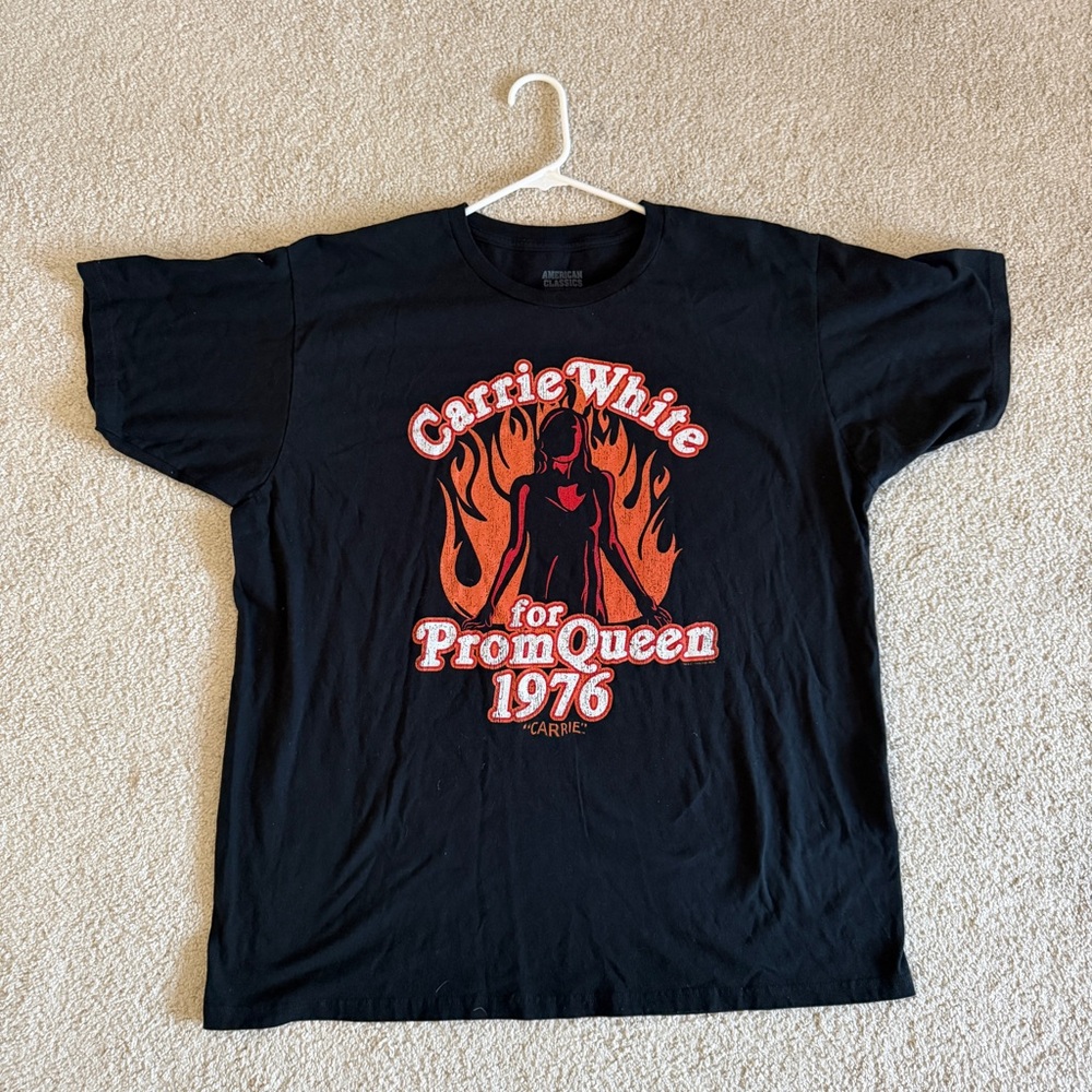 American Classics Carrie White For Prom Queen 1976 T Shirt Size XL Horror
